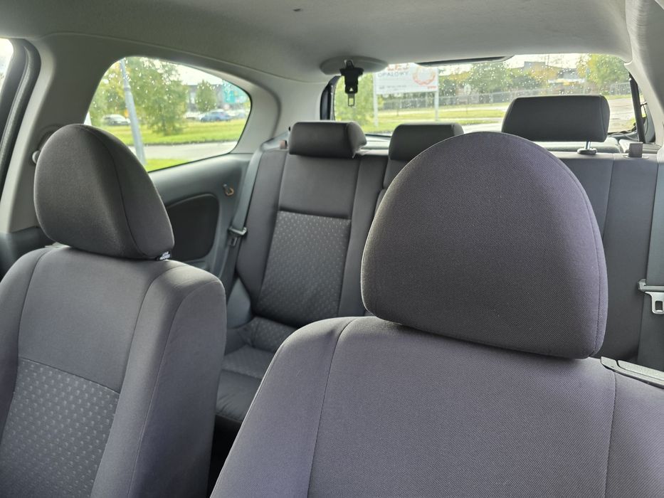 Nissan Almera N16 2004 rok Automat Stan bardzo dobry