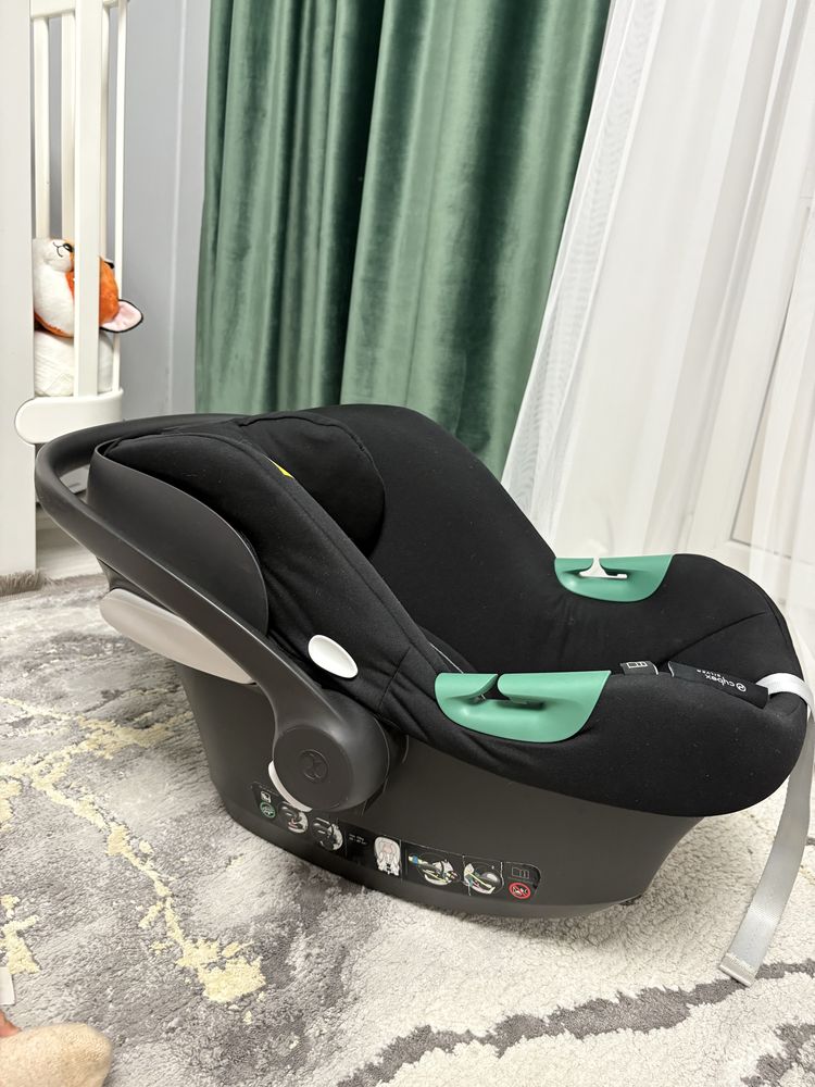 Автокрісло Cybex Aton B2 i-Size black + адаптери