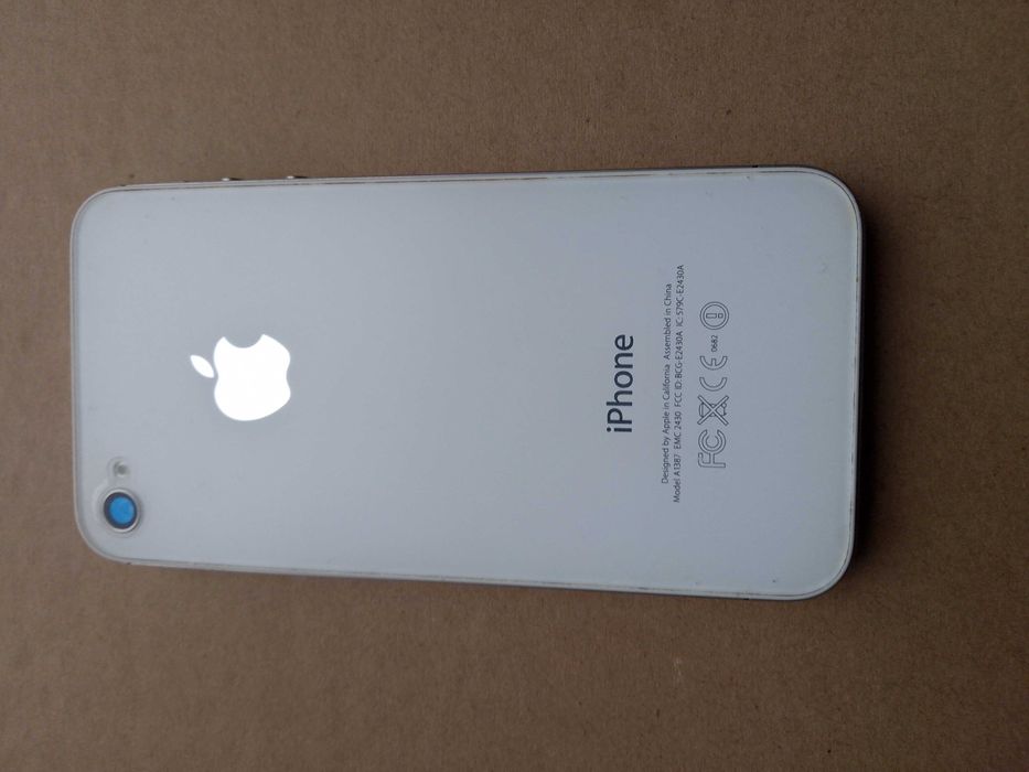 смартфон Apple iphone 4s