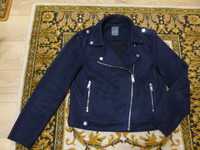 Женская замшевая куртка косуха размер 46. Тёмно-синего цвета