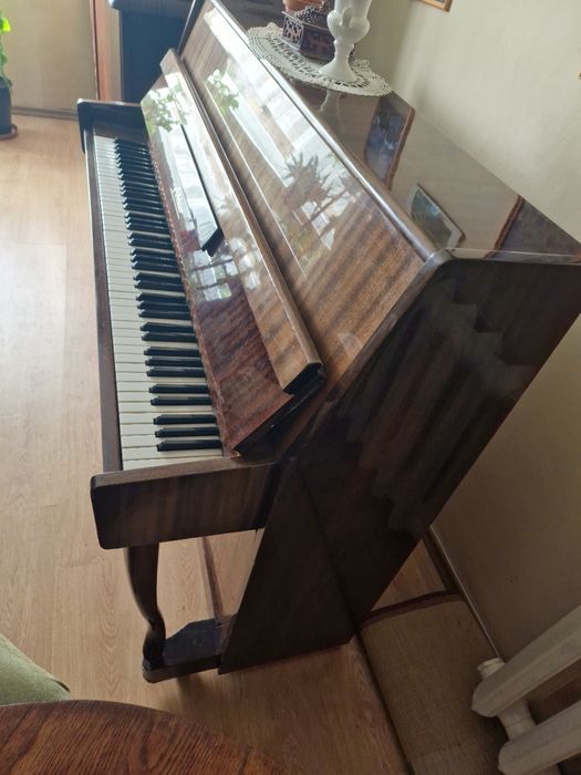 Pianino fortepian wszystkie klawisze sprawne