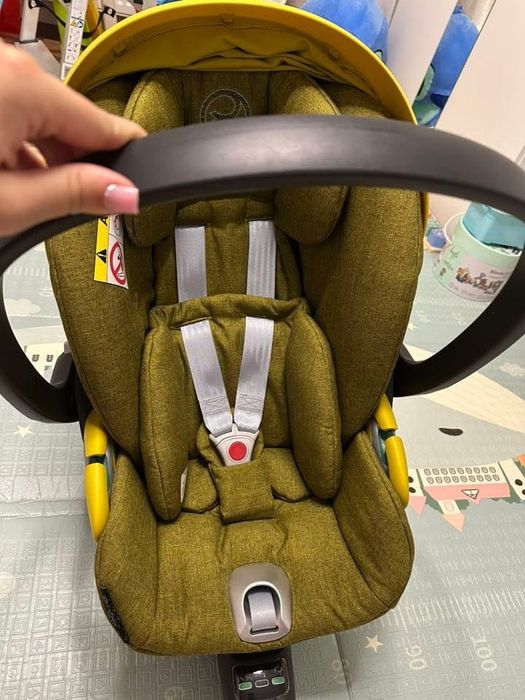 Sprzedam fotelik samochodowy Cybex Cloud Z2 i-Size (0–13 kg) z bazą