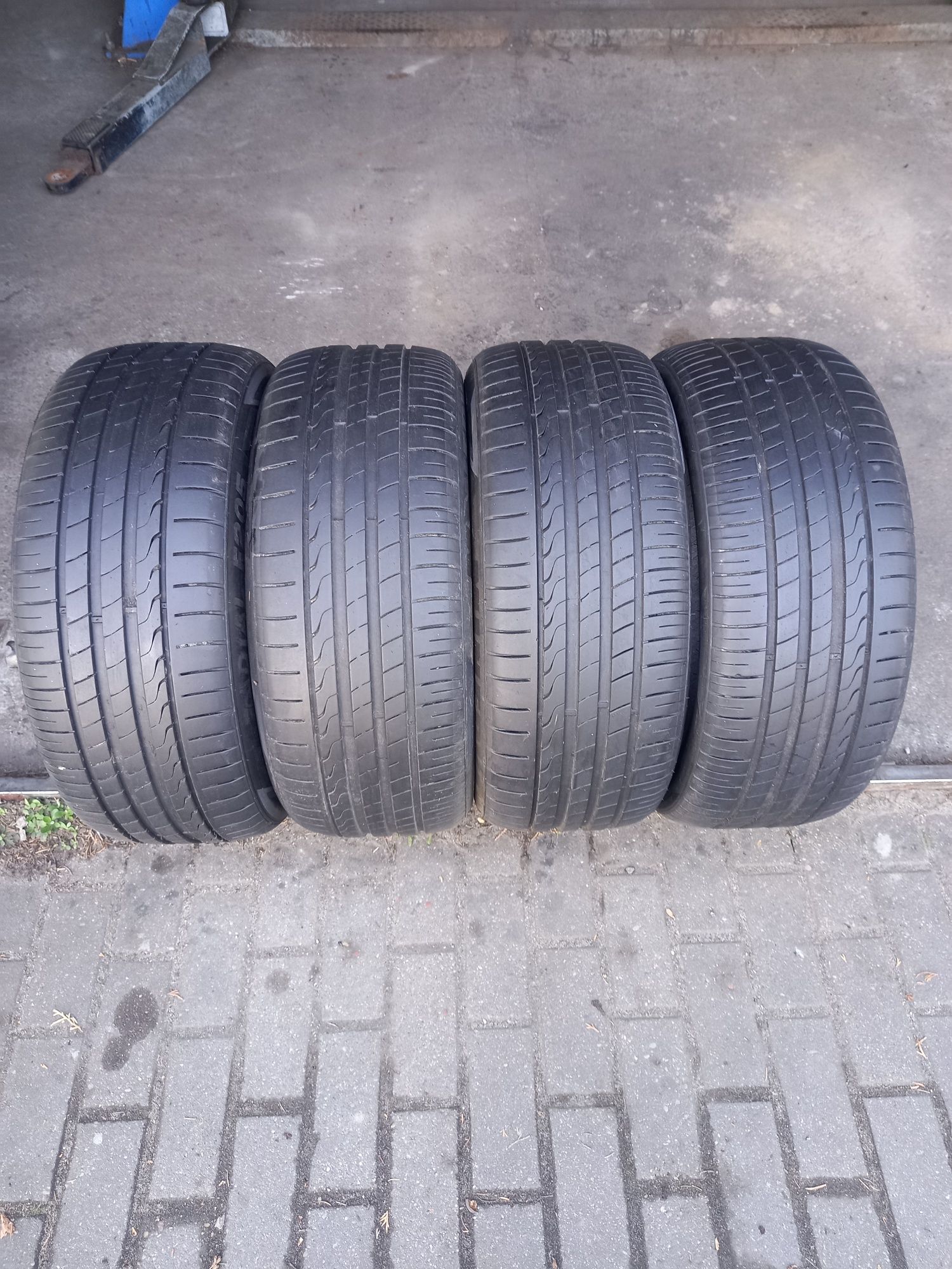 225/50/17    4szt lato    2019/21