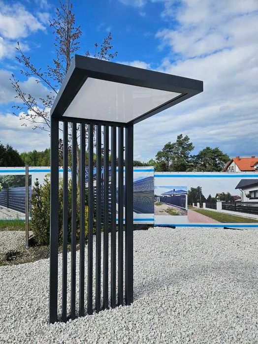 Zadaszenie furtki - aluminium z lampa LED z czujnikiem ruchu/zmierzchu