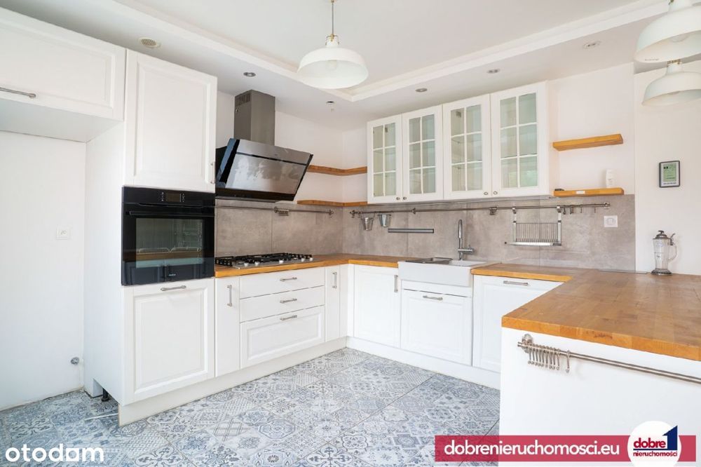 Przestronne 3pokojowe mieszkanie z dwoma garażami