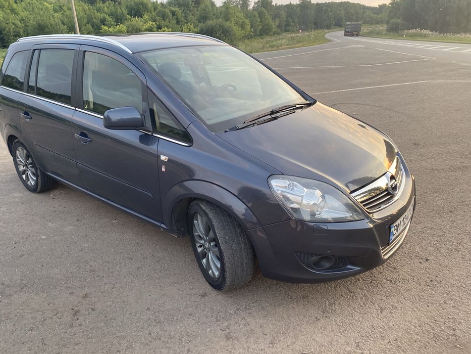 Opel Zafira b 2.2 бензин