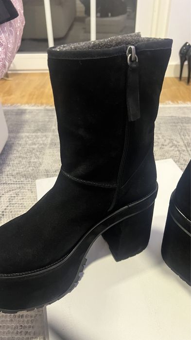 Bota Yellow nova