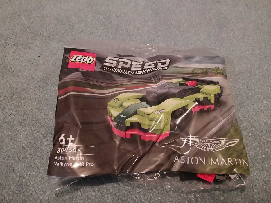 LEGO 30434 Speed Champions - Aston Martin Valkyrie AMR Pro