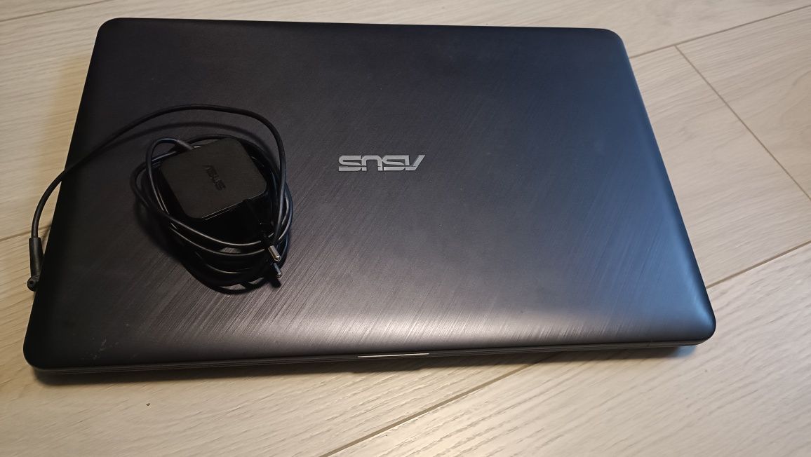 Laptop ASUS F543M 15,6
