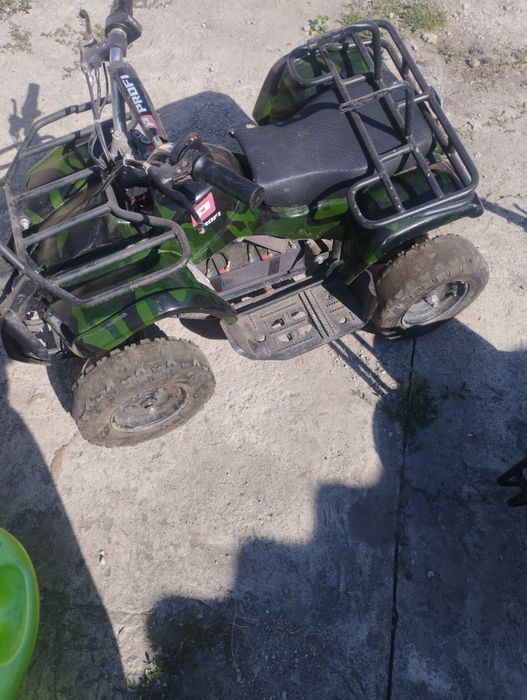 Продам детский электроквадроцикл