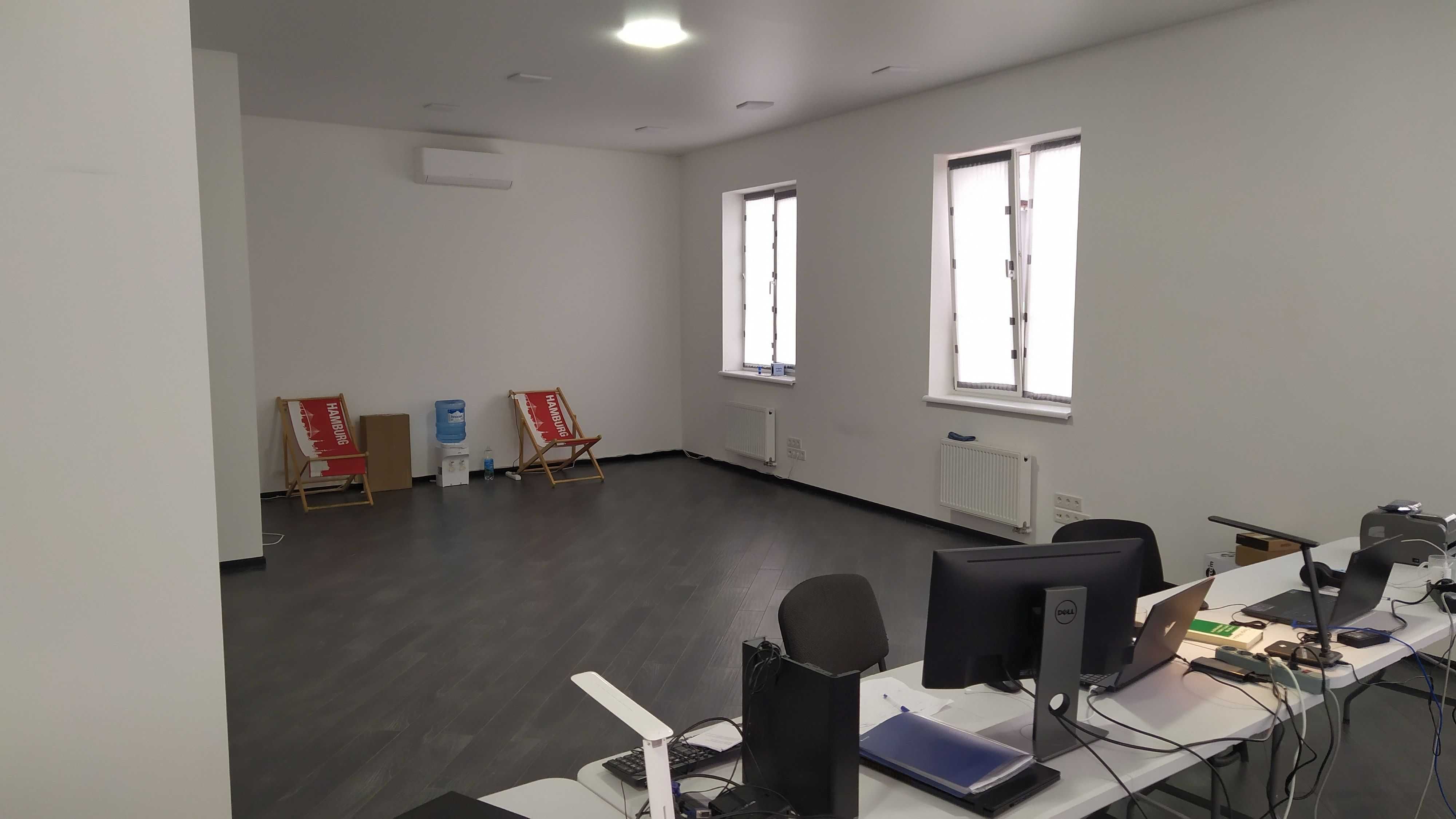 Продаж будівлі вільного призначення