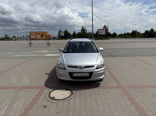 hyundai i30cw crdi 1.6 diesel combi, stan dobry