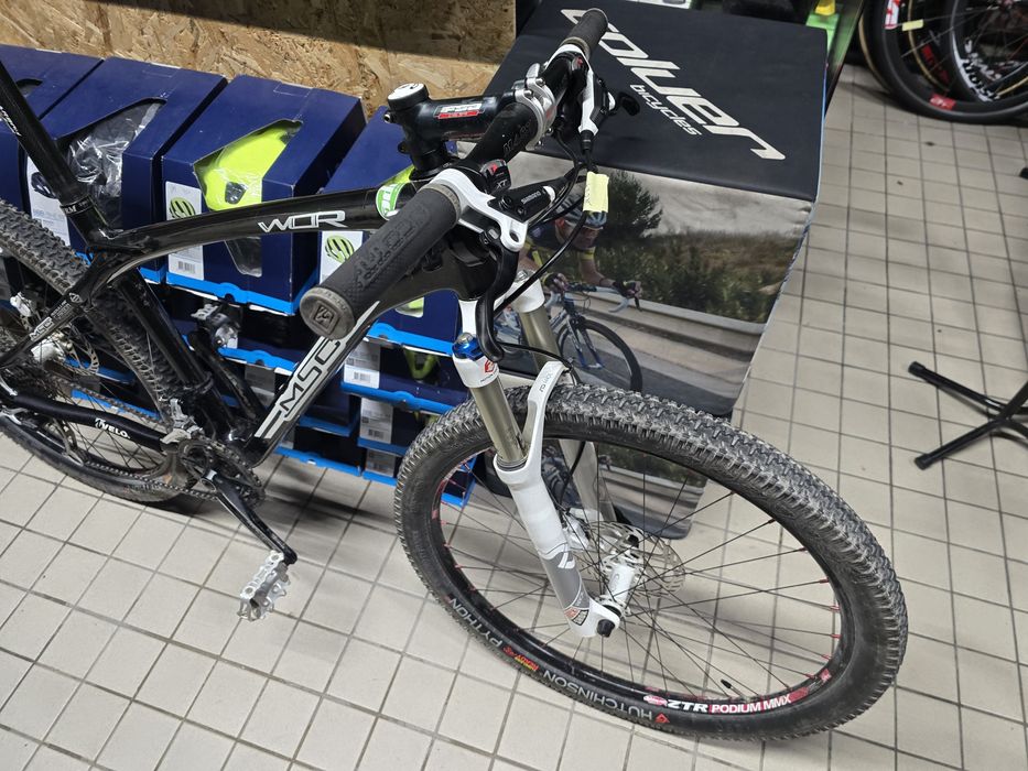 Bicicleta de carbono m de btt