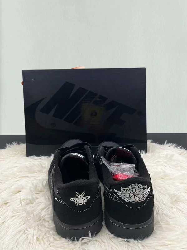 Jordan1RetroLowOGSPTravisScottBlackPhantom r.39