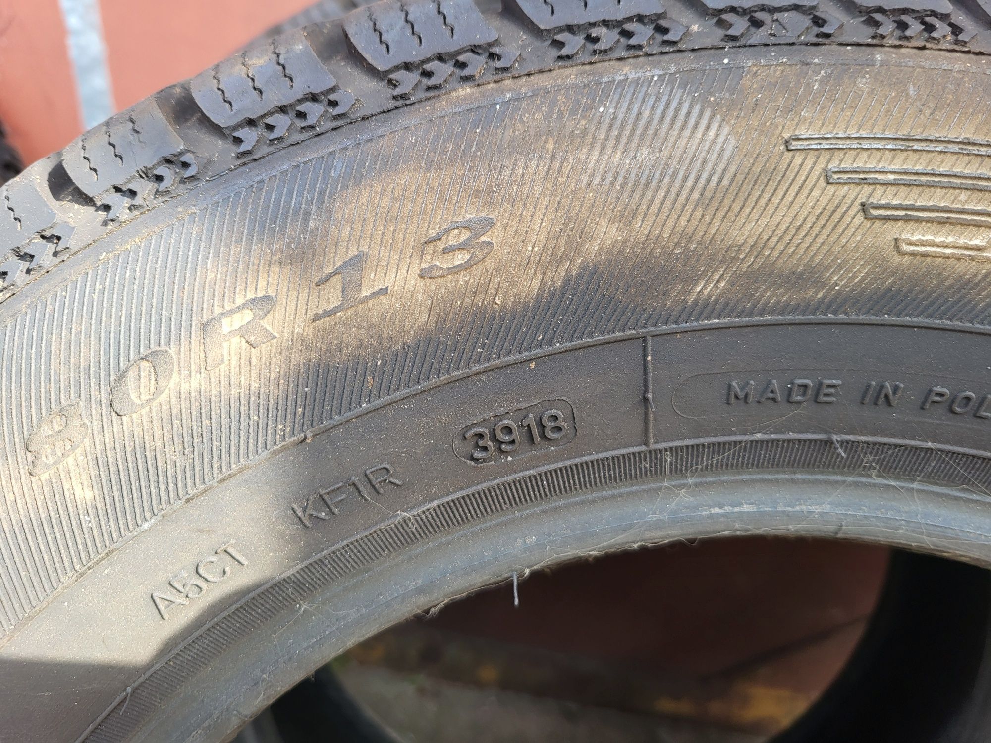 4 Opony zimowe 155/80/R13 (Dębica I Uniroyal)