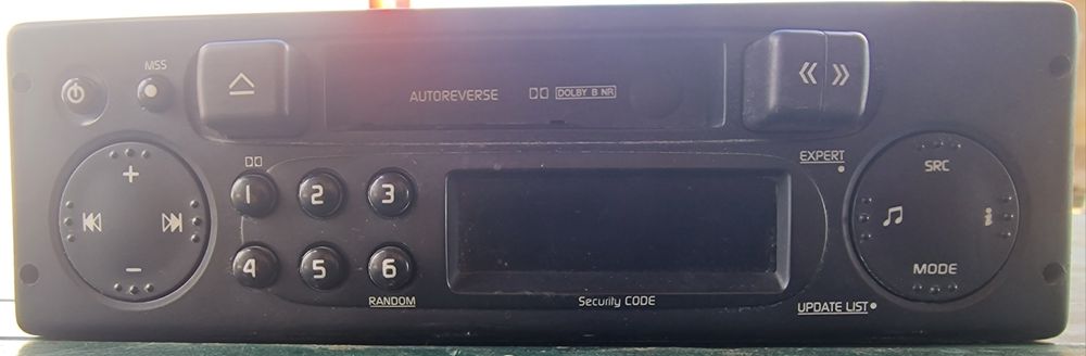 Продам автомагнитолу рено кенго штатная