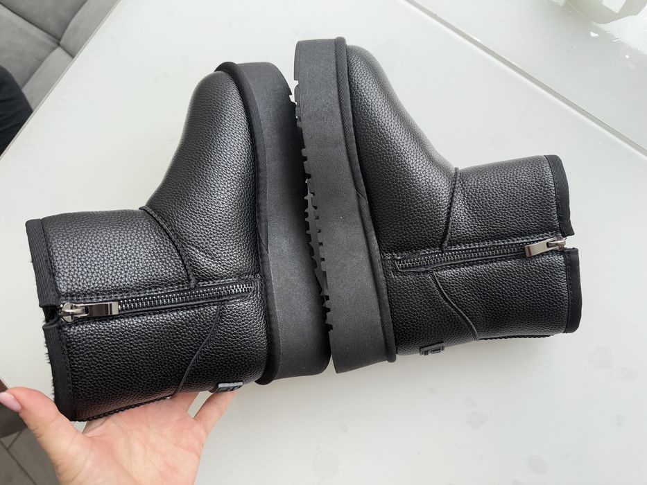 Уггі натуральна шкіра 36-23,5см