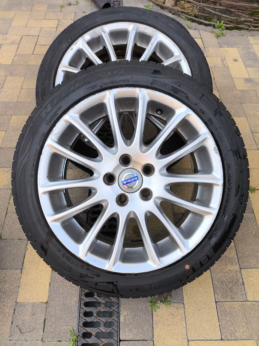 Nexen N Fera SU1 225/45 R17 с дисками Volvo