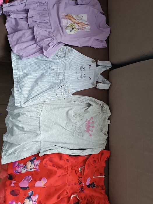 Sukienki i kombinezony