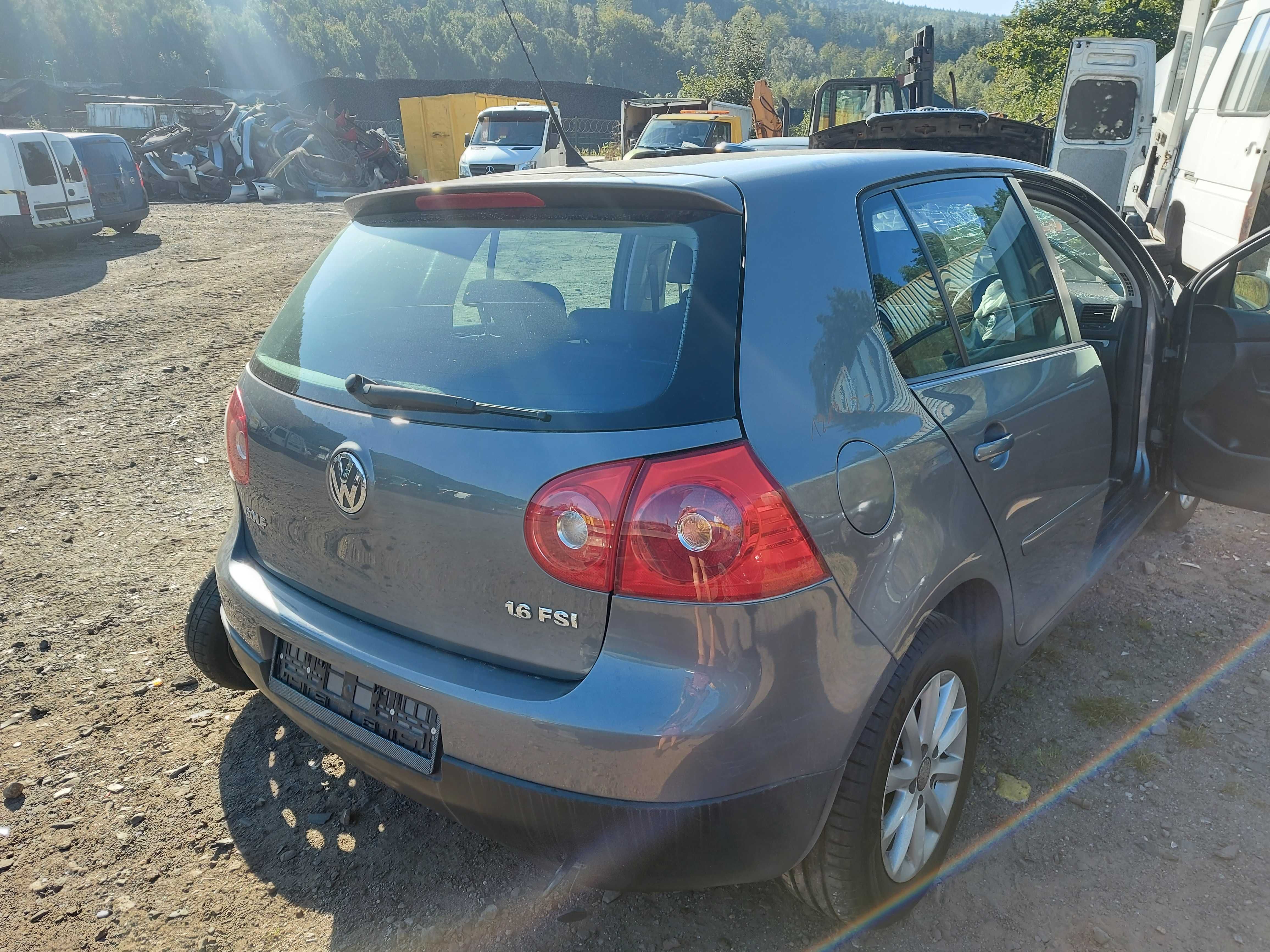 VW Golf V LA7T drzwi tylne prawe 5d hb FV części/dostawa