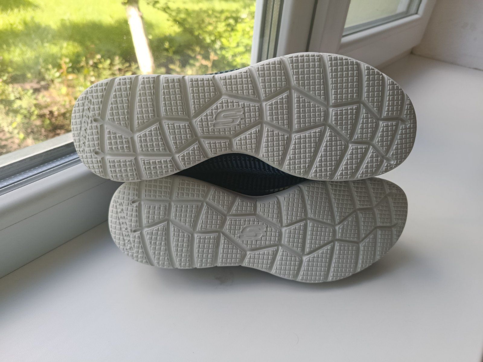 Кросівки SKECHERS Relaxed Fit р 38. Оригінал