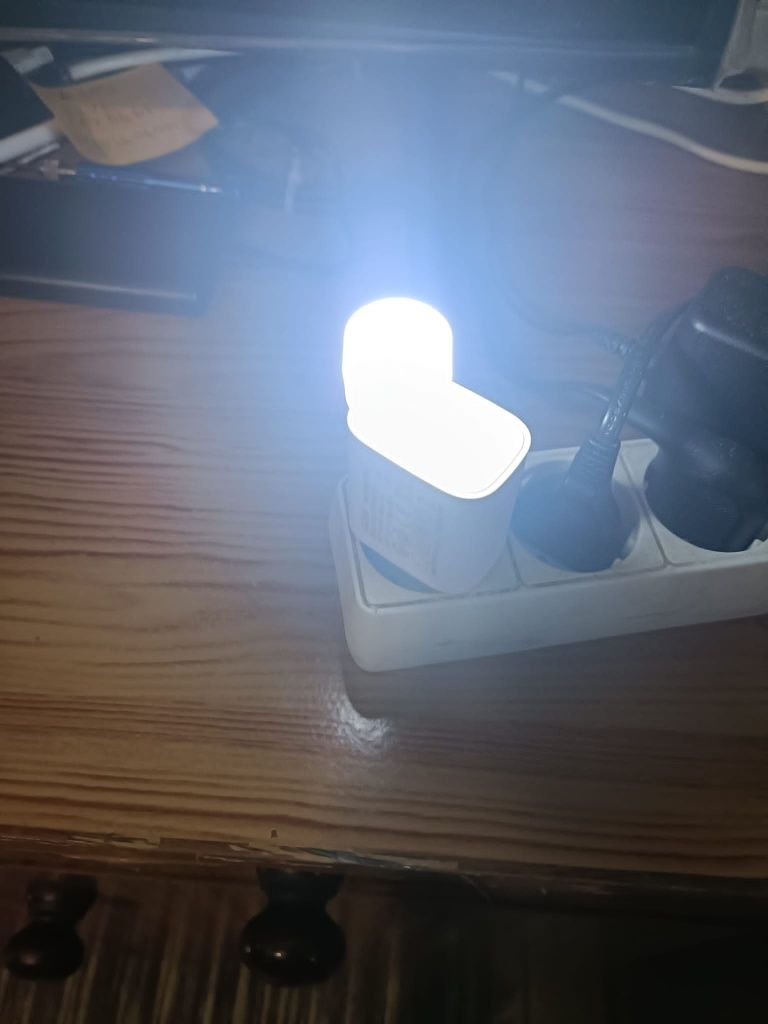 Min USB plug Led noturna em cor branca