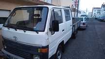 Toyota Dyna cab dupla