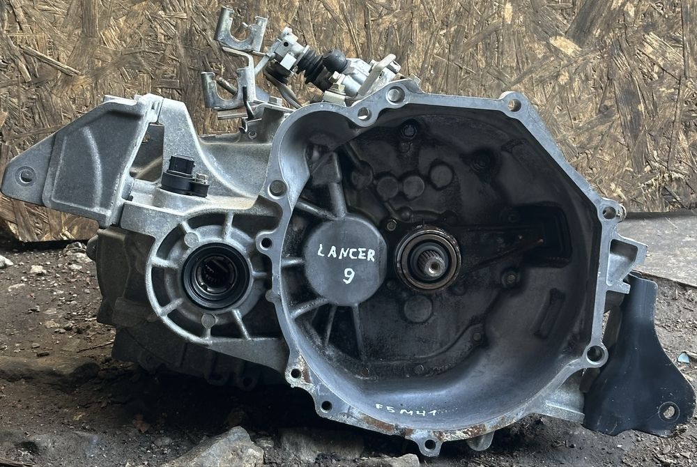 Коробка передач механічна МКПП Mitsubishi Lancer 9