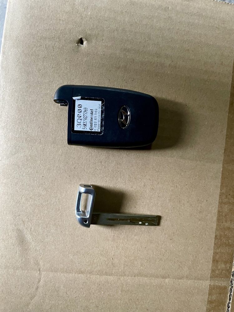 Ключ оригинальный Hyundai оригинальный ключ хундай