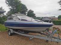 Łódż motorowa motorówka Bayliner Capri 2.3 cobra benzyna