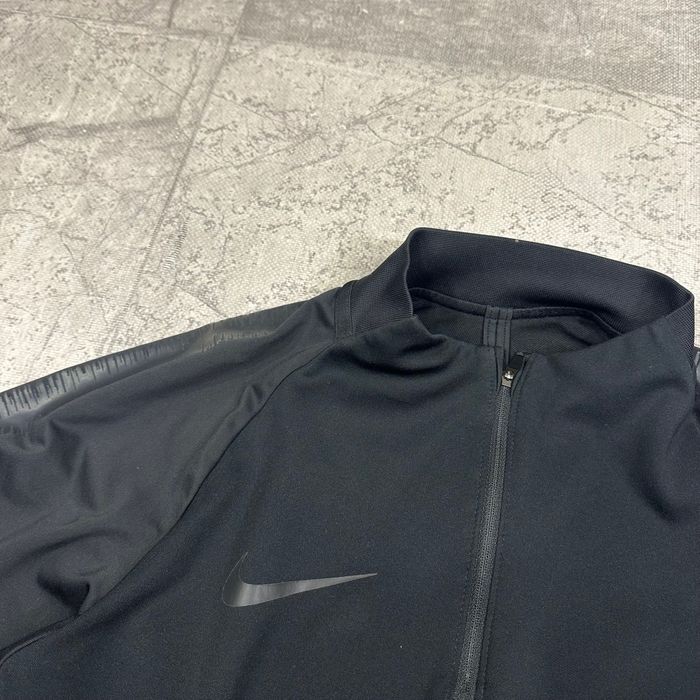S(size) Термо кофта Nike dri-fit swoosh nsw