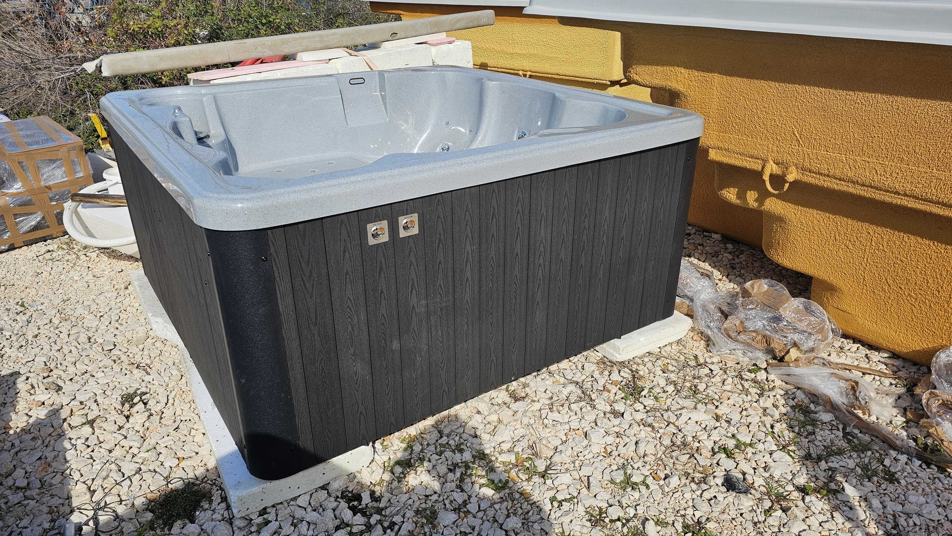 Jacuzzi Comfort 210 x 210 hydromasaż wanna SPA balia Wi-Fi