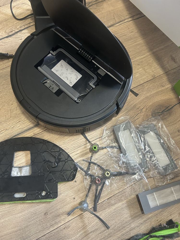 Odkurzacz IRobot Roomba Combo Robot Vacuum & Mop