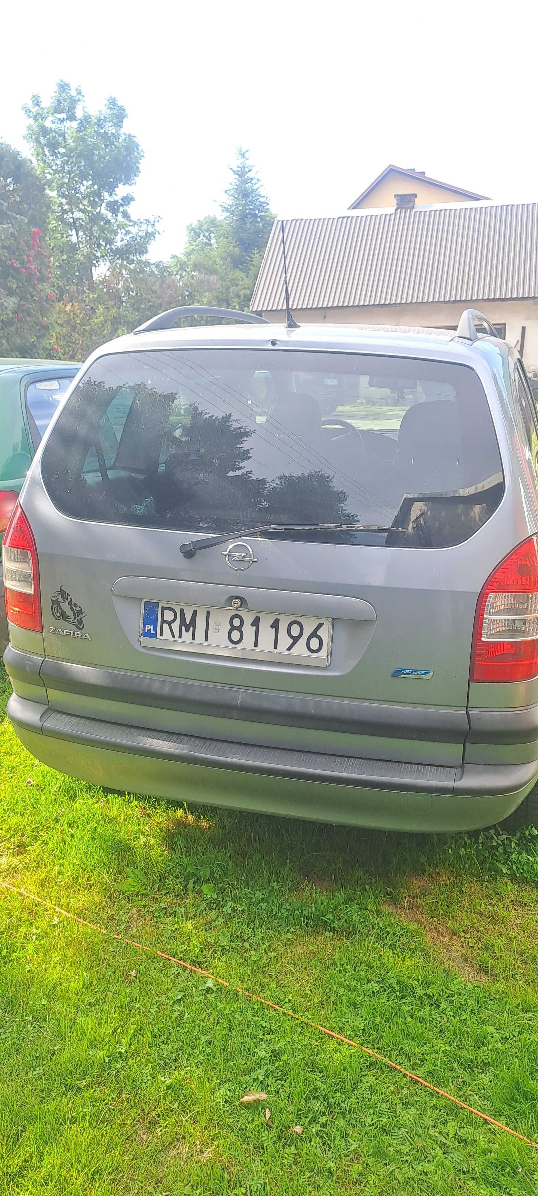 Opel Zafira 2.2 LPG  7-osobowy / Uszkodzony