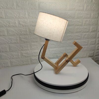 Настільна лампа в стилі мінімалізм
