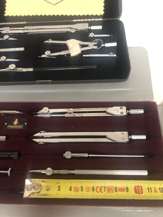 Estojo de compassos , completamente novos