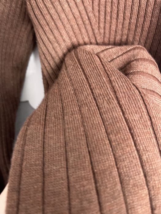 Сукня в чудовому стані