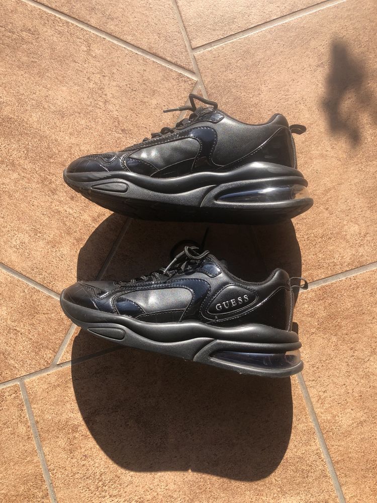 Sneakersy czarne Guess oryginalne 38