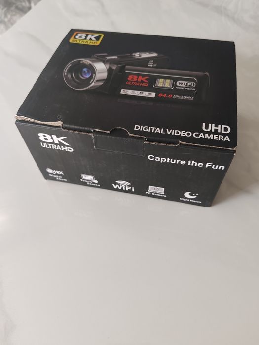 Цифрова відеокамера 8K Ultra HD.