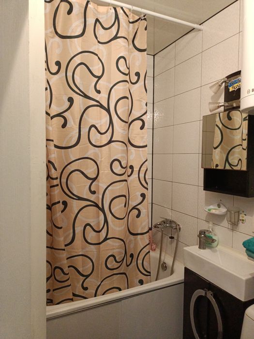 3поверх +Погодинно Троєщина 2+2+1 сп.місць."Сільпо"та"МЕТРО"7хв.пішки