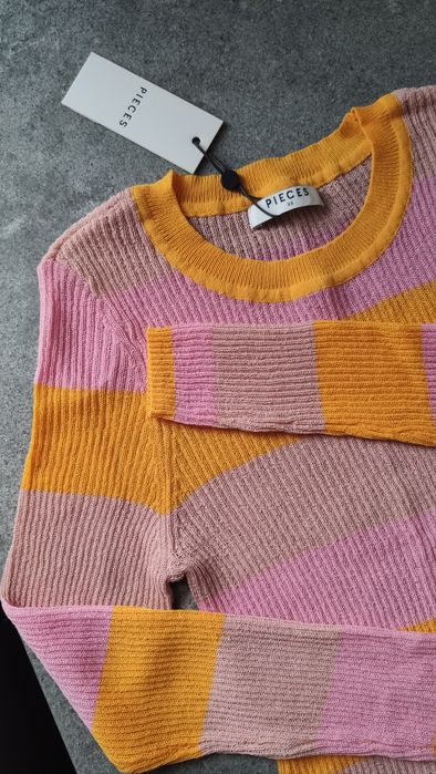 Кофта PIECES xs нова
