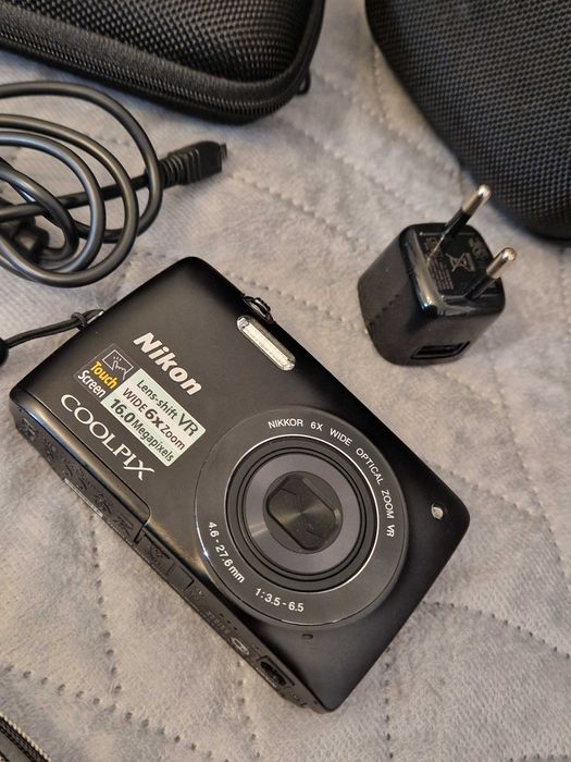 Aparat kompaktowy Nikon Coolpix S 4300 z Dotykowym Ekranem Stan Ideał