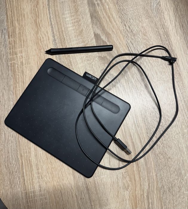 Графічний планшет wacom intuos