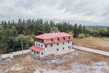 Готельно-ресторанний комплекс, 685 м2, 12 соток. пгт Калиновка