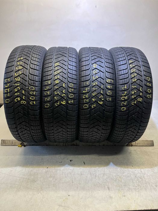 4x 215/65R17 Pirelli Scorpion Winter 99H Seal-Inside OZ242
