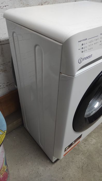 Indesit 61053 wk EU під відновлення