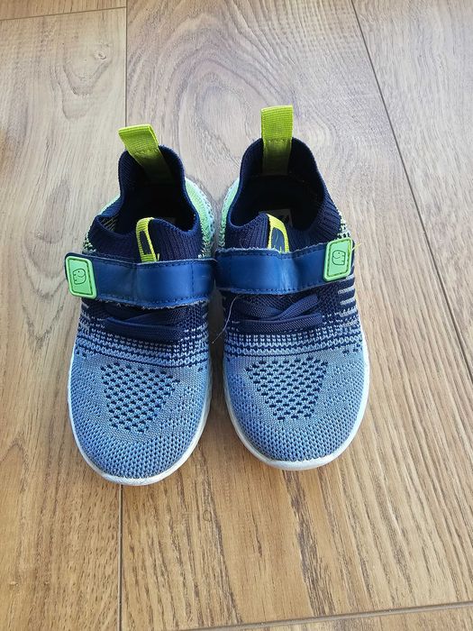 Buty/kapcie Elephanty rozmiar 25