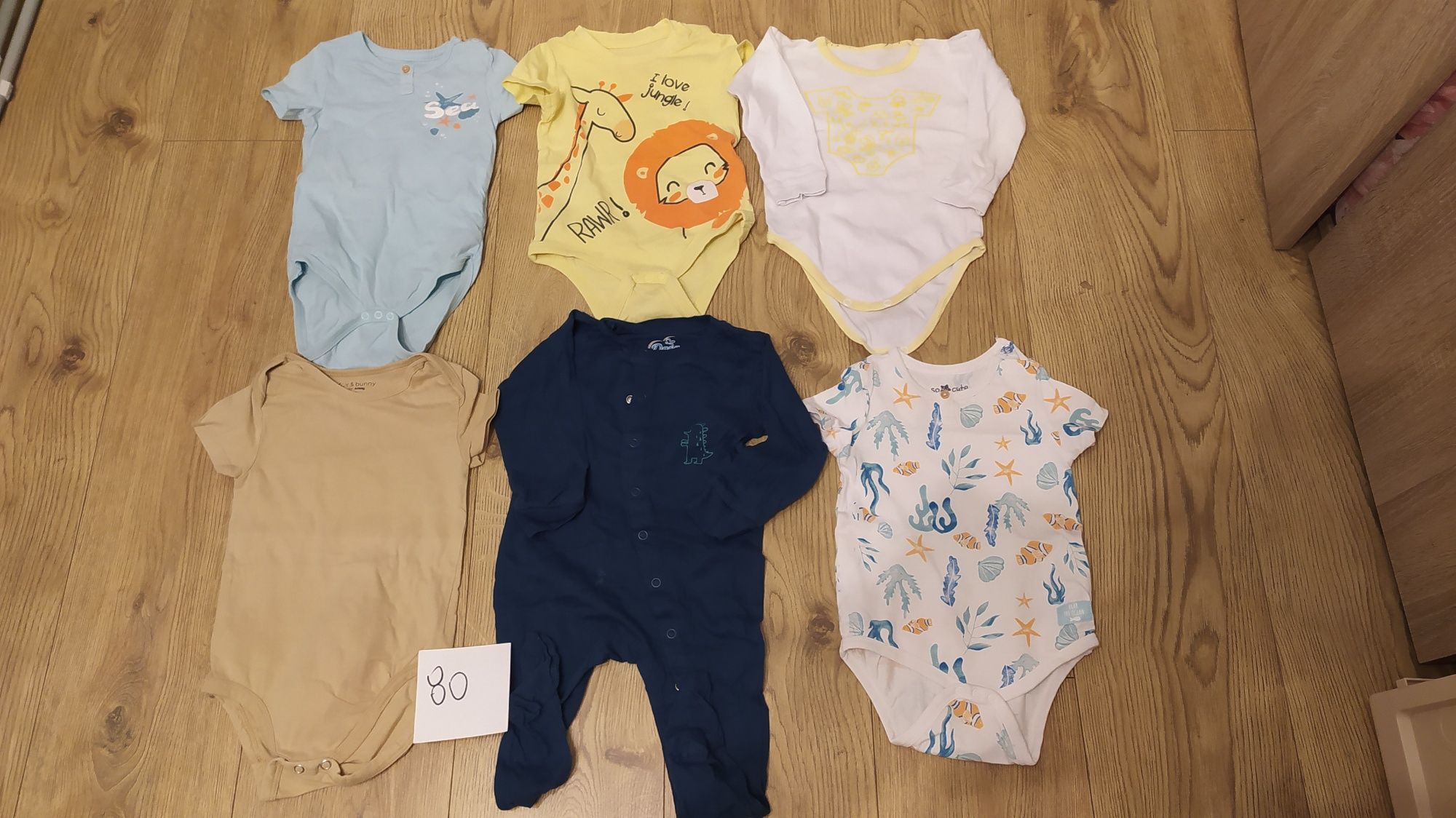 Body, zestaw 6 body w rozmiarze 80.