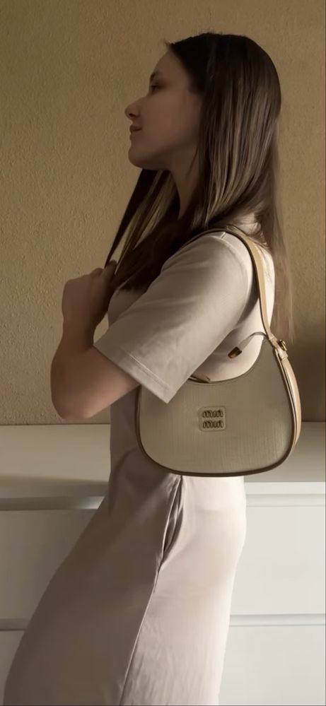 Сумка у стилі miu miu