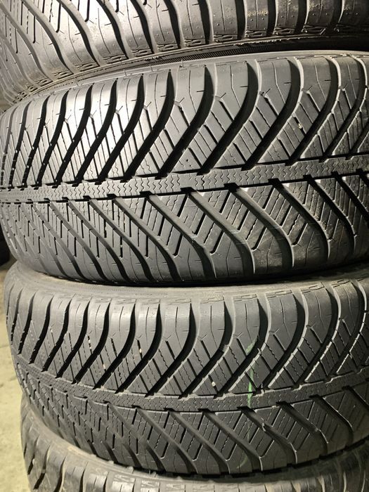 Шини Б/У 205/60 R16 Goodyear Vector 4 Seasons